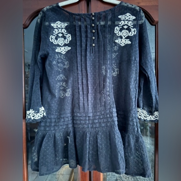 Free People Jocelyn Small Black Mesh
Tunic Swiss Dot Pleated White - Picture 7 of 9